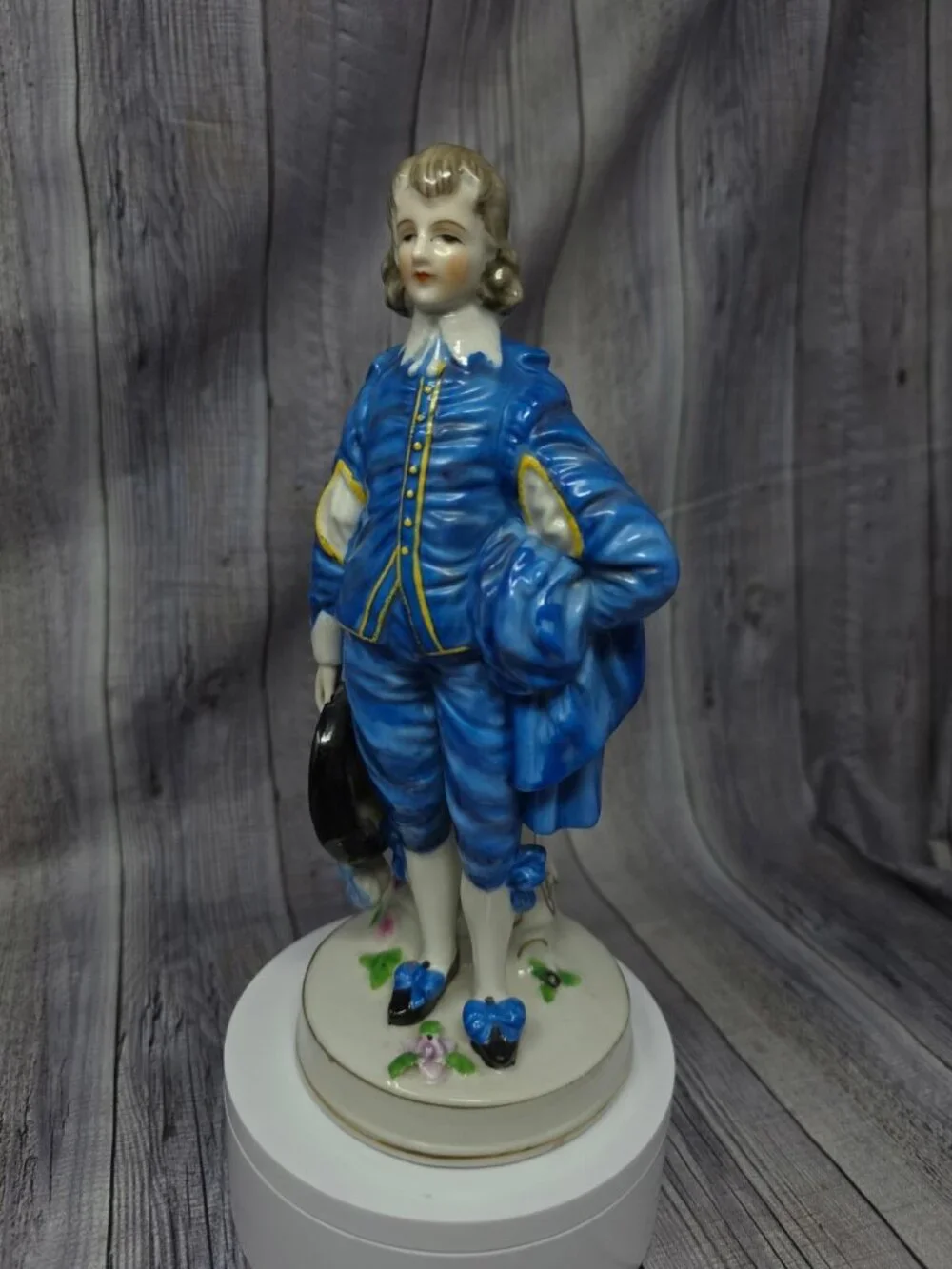 Vintage Japan Porcelain Gainsborough's Blue Boy in Colonial Attire 1970s 8.5